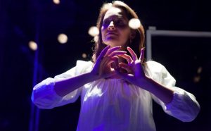 Israeli deaf actors present ‘Children of a Lesser God’