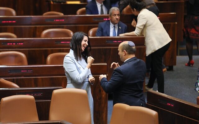 Shirley Pinto, the first-ever deaf MK, is sworn into Knesset using sign language